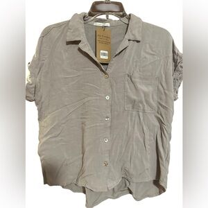 Elegant Beige Button-Down Shirt